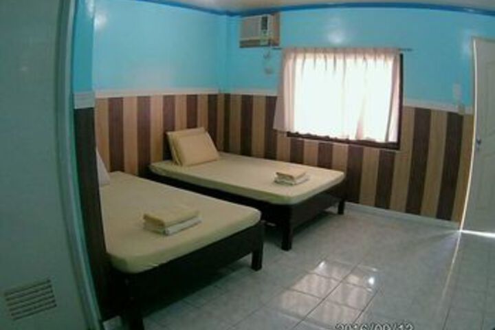 Room 14 of 20