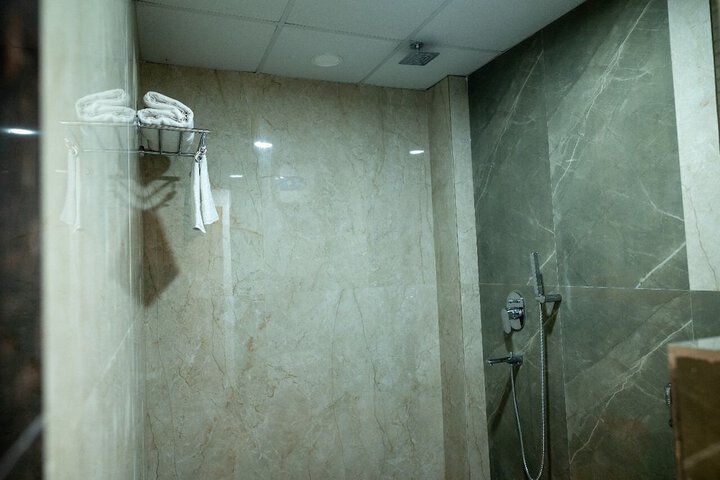 Room 34 of 56