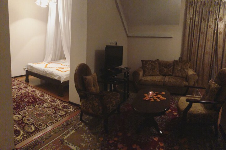 Room 15 of 40