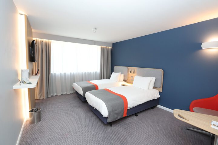 Room 6 of 22