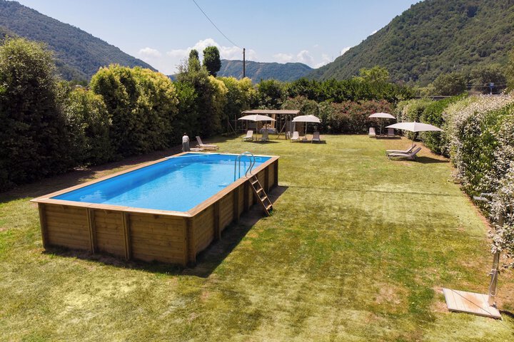 Pool 44 of 55