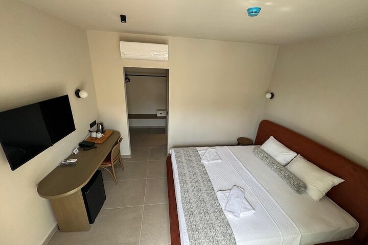 Room 5 of 58