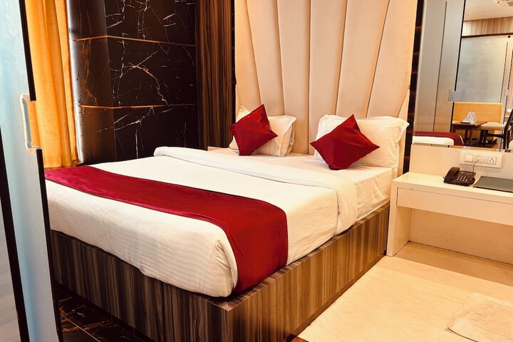 Room 26 of 53