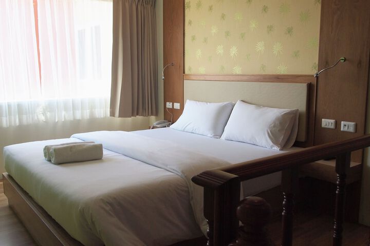 Room 6 of 31