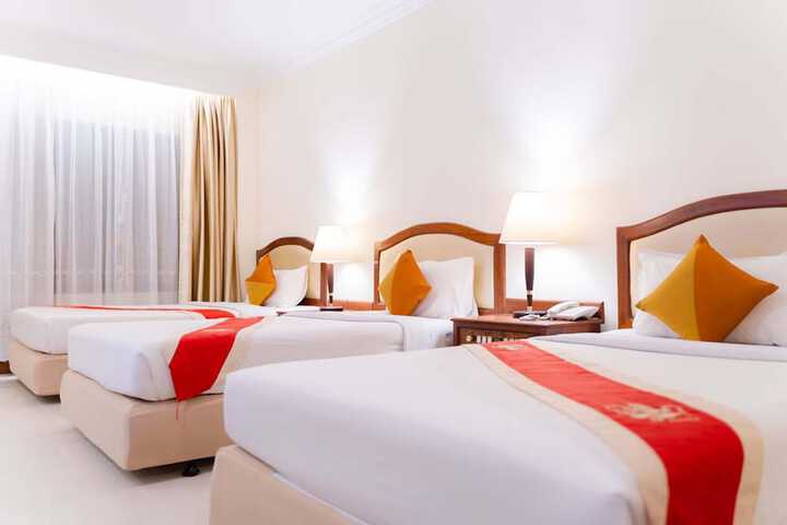 Room 8 of 47