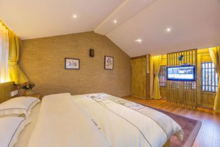 Room 18 of 55