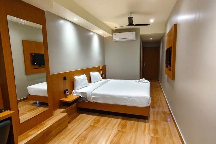Room 33 of 88