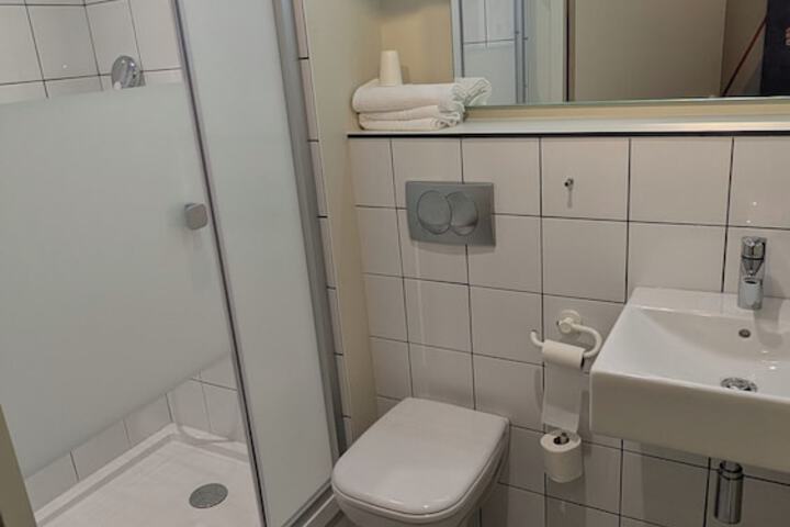 Room 55 of 77