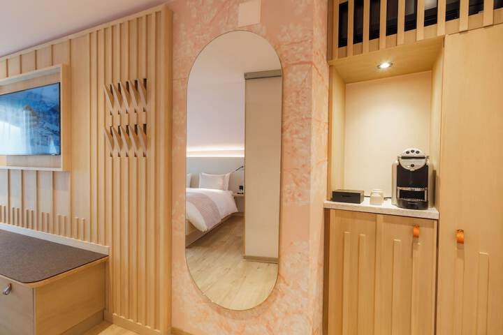 Room 48 of 113