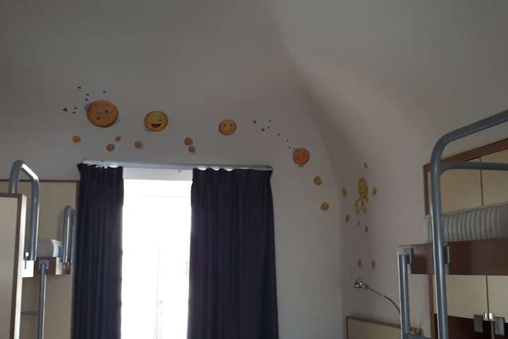 Room 3 of 61