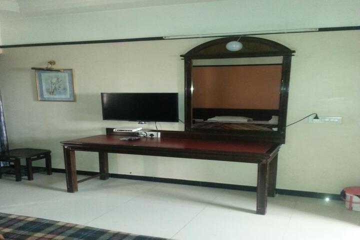 Room 3 of 5