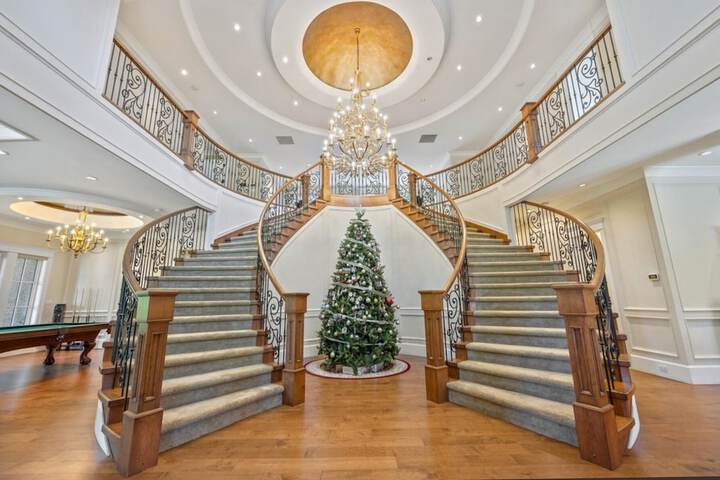 Hotel Interior 3 of 109