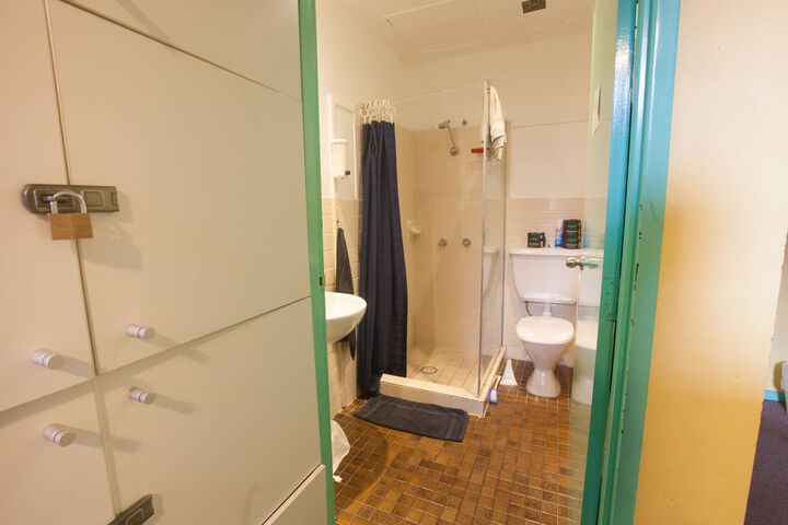 Room 29 of 59