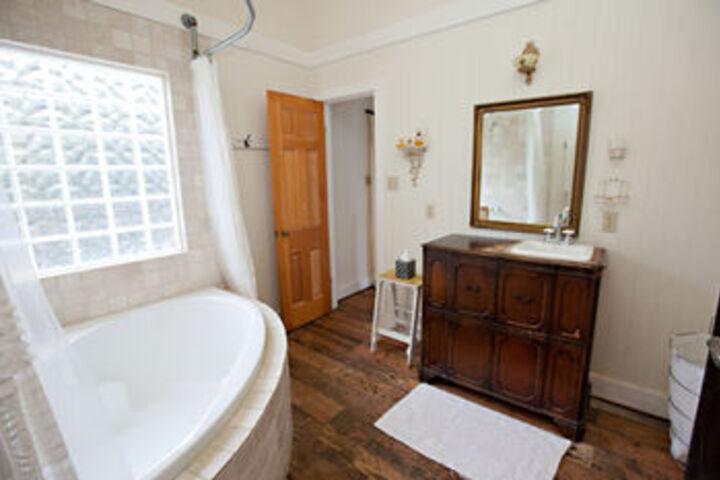 Room 2 of 13