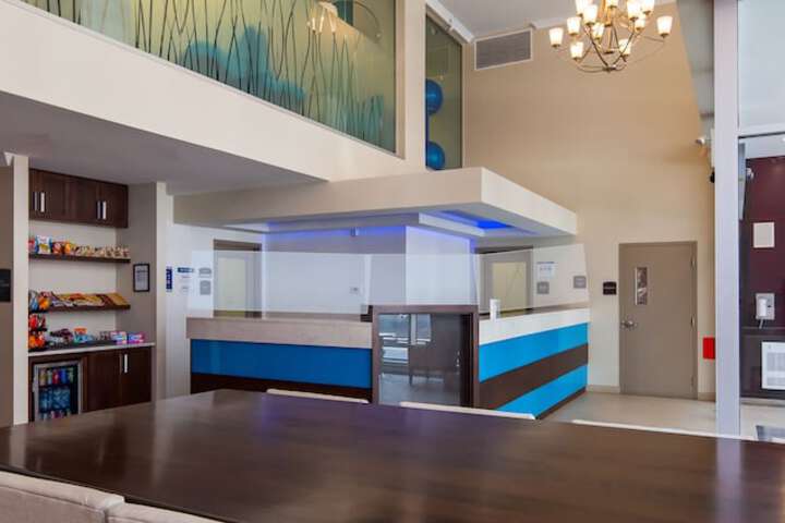 Hotel Interior 6 of 41
