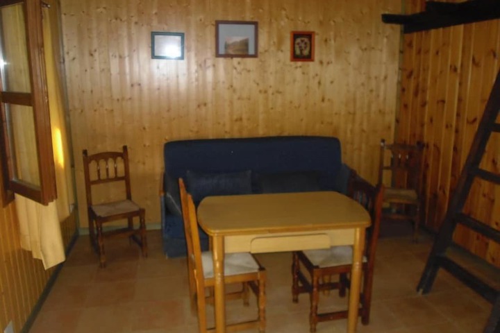 Room 14 of 25