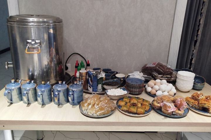 Breakfast/Coffee Service 12 of 17