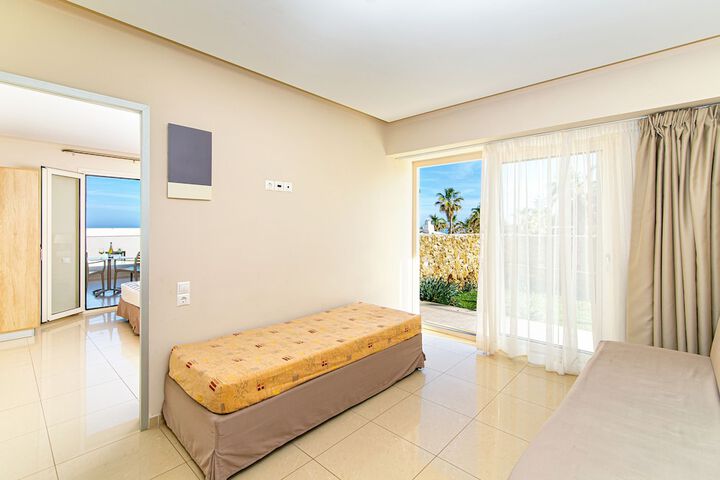 Room 126 of 168