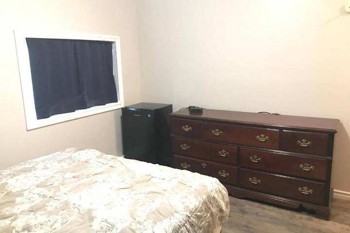 Room 33 of 117