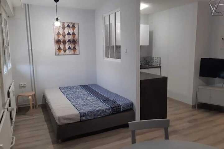 Room 30 of 81