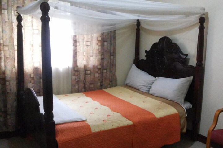 Room 11 of 52