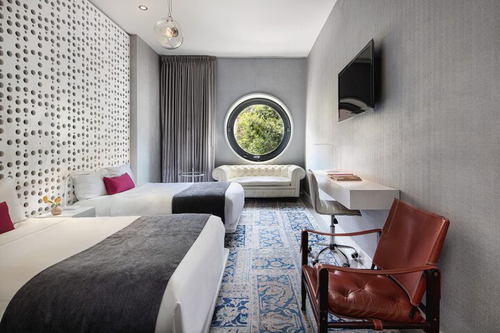 Room 72 of 147