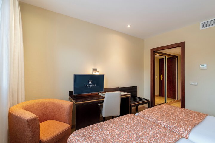Room 20 of 63