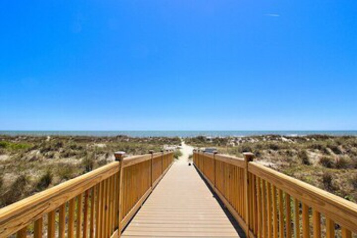 Beach 8 of 32