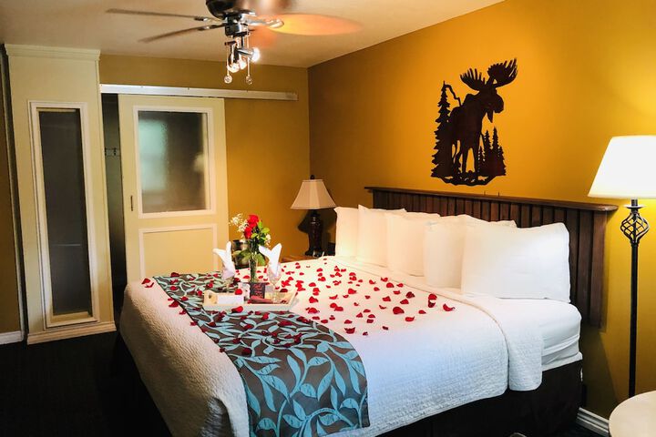 Room 9 of 43