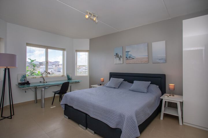 Room 27 of 127