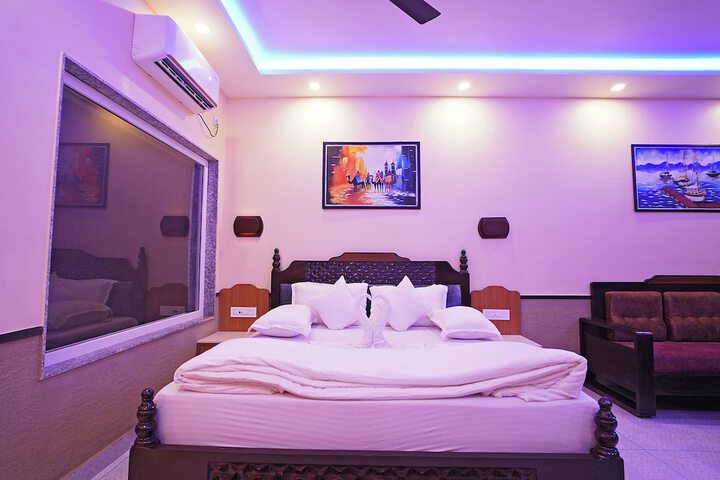 Room 12 of 72