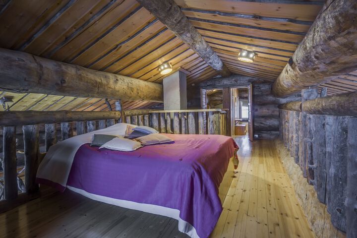 Room 5 of 20
