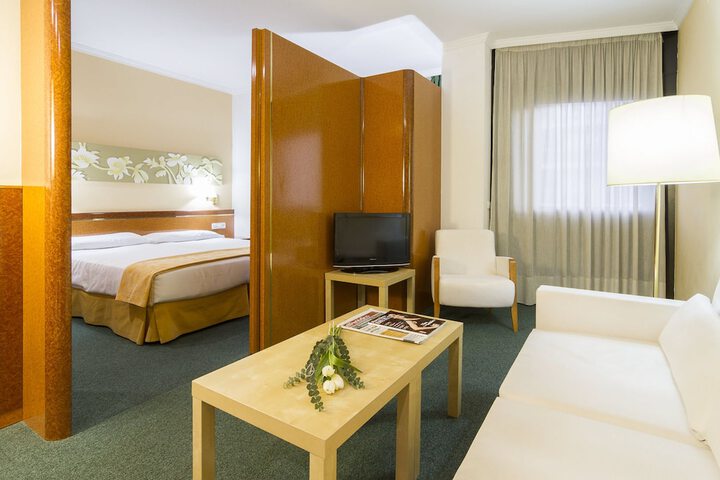 Room 14 of 41