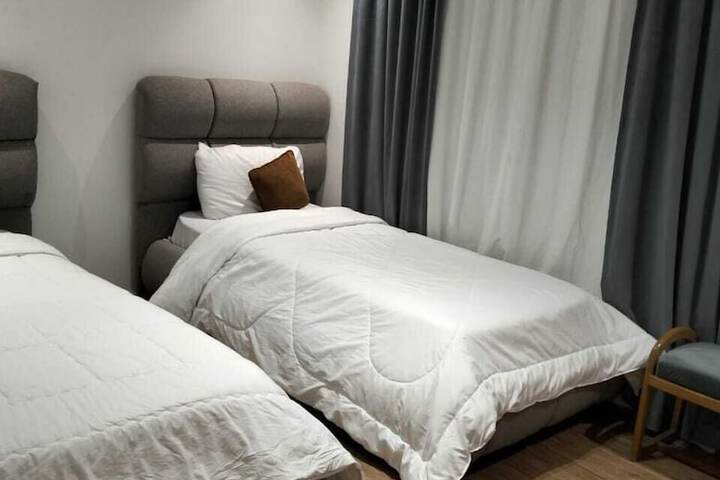 Room 4 of 24