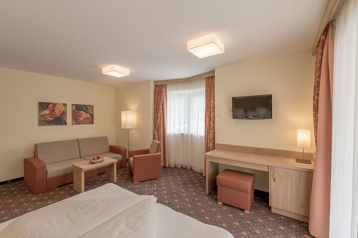 Room 9 of 45