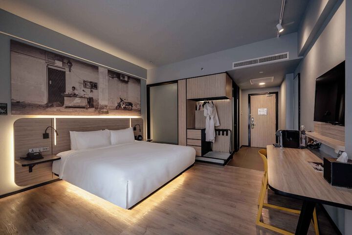 Room 14 of 39