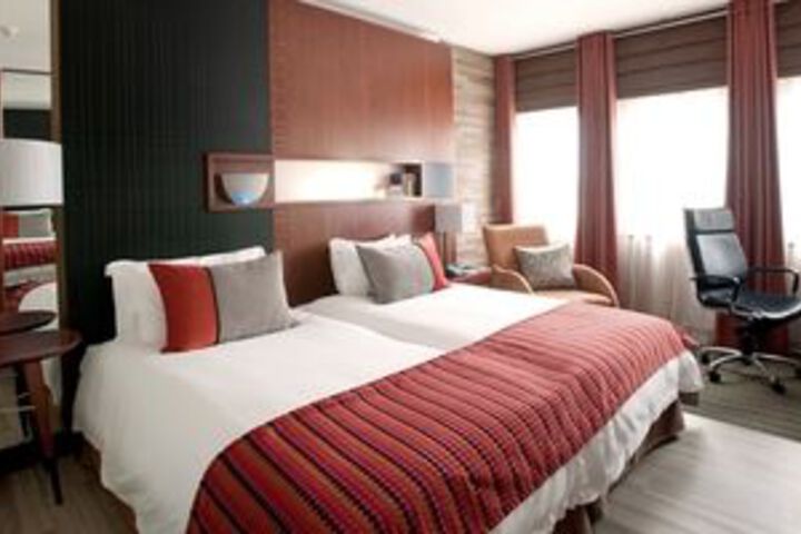 Room 40 of 69