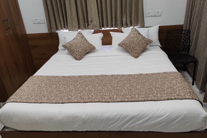 Room 17 of 29