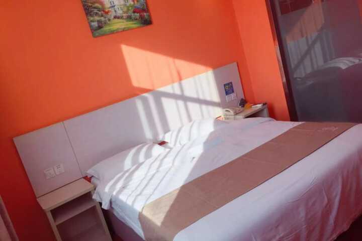 Room 4 of 21