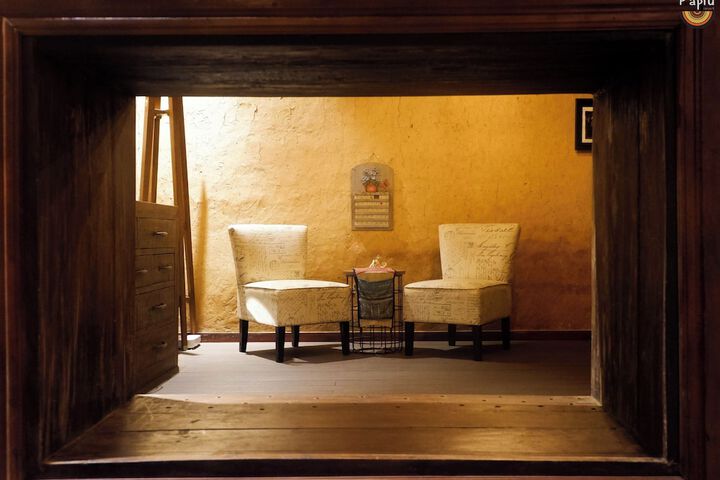 Room 3 of 51