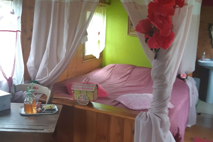 Room 7 of 44