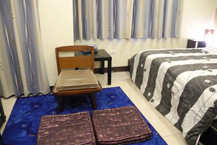 Room 16 of 29