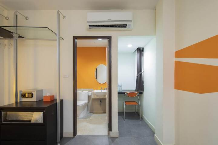 Room 27 of 50