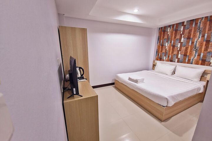 Room 26 of 91