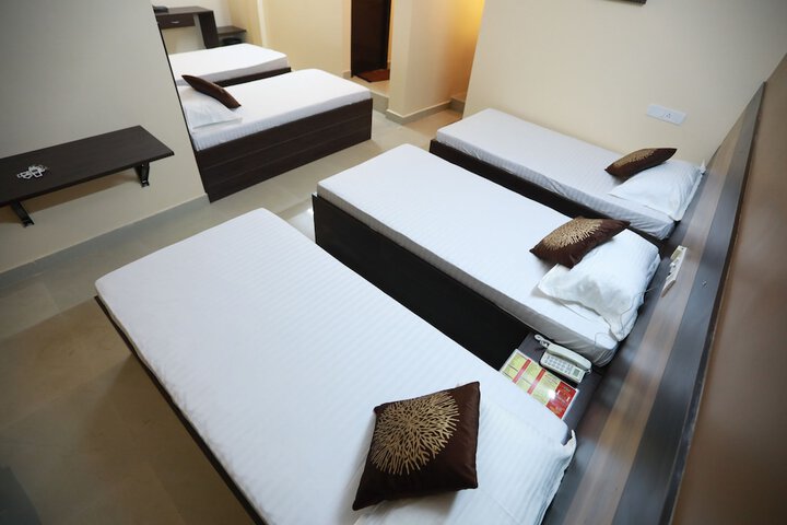 Room 5 of 50