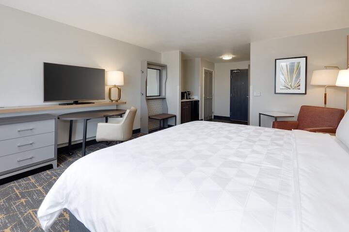 Room 14 of 46