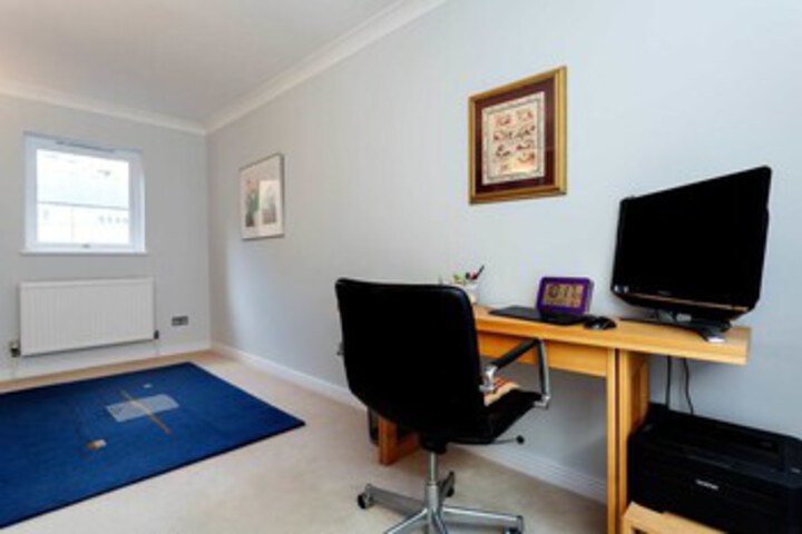Room 15 of 18