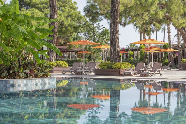Pool Hotel