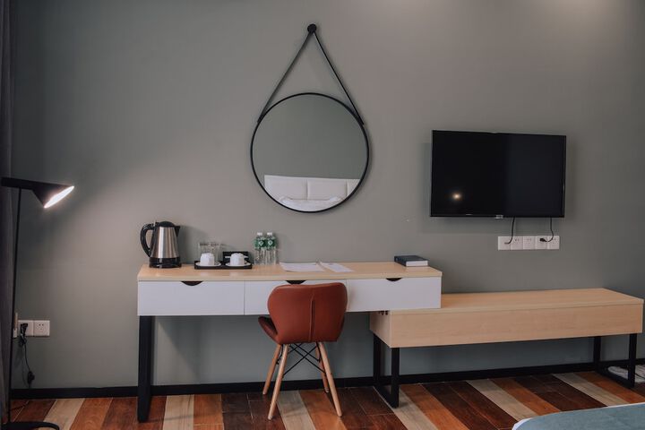 Room 20 of 28