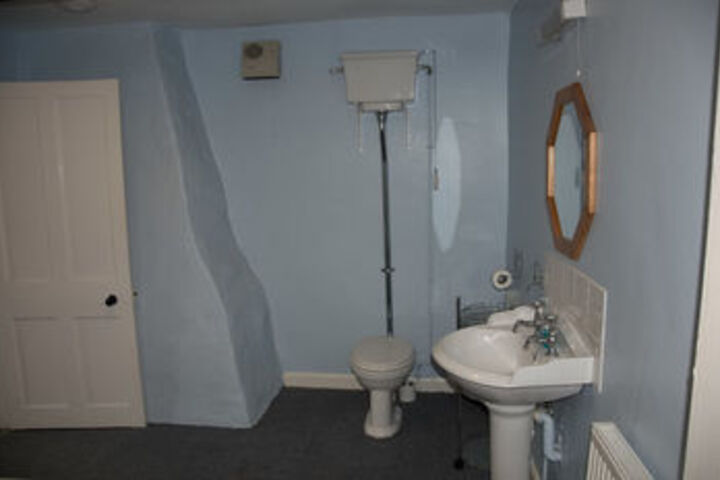 Room 2 of 30